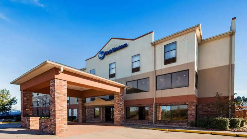 Best Western Rayne Inn Exterior foto